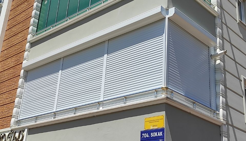 Panjur ile Balkon Kapama